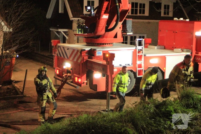 Meterkast zorgt voor grote brand in woning