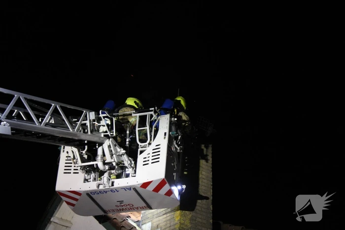 Schoorsteenbrand snel onder controle