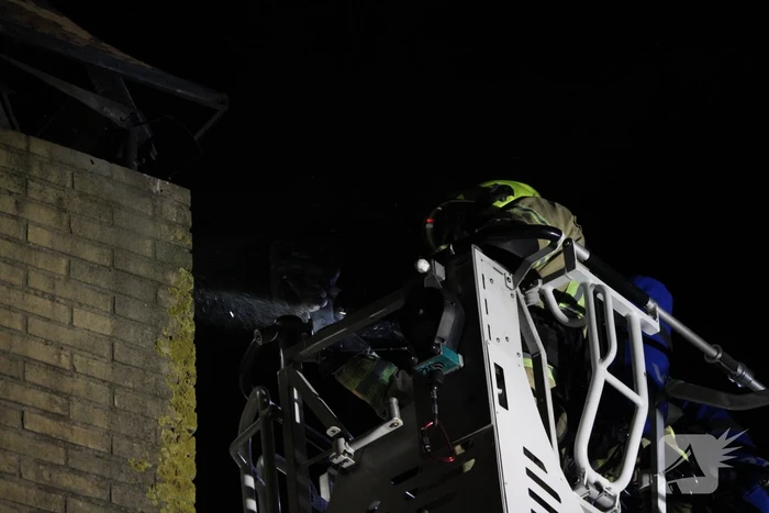 Schoorsteenbrand snel onder controle