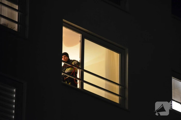Flatwoning beschadigd door vuurwerk
