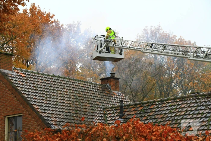 Veel rookontwikkeling door schoorsteenbrand