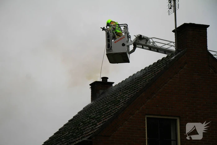 Veel rookontwikkeling door schoorsteenbrand