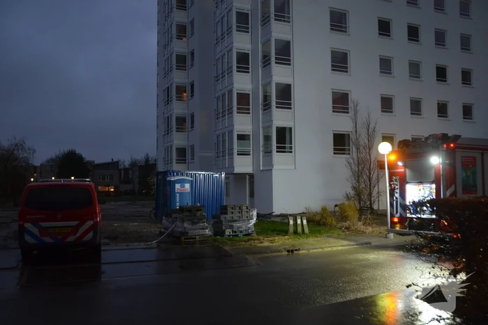 Flat deels ontruimd na gaslucht