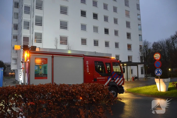 Flat deels ontruimd na gaslucht