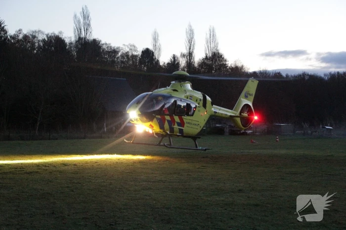 Traumahelikopter landt voor incident in woning, baby overleden