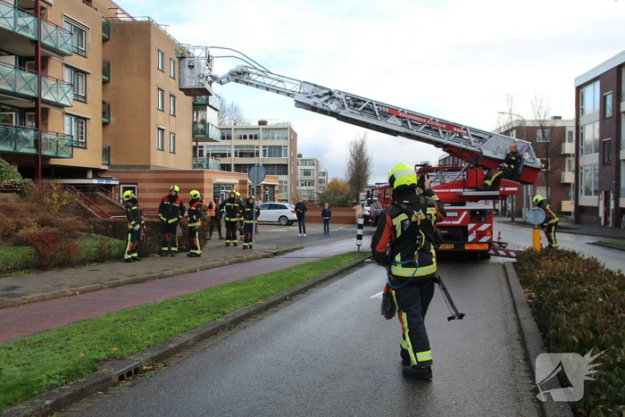 Twee mannen vast in hoogwerker