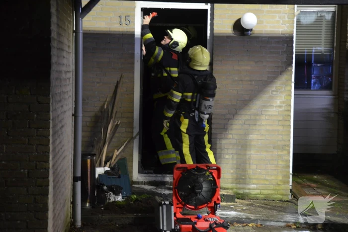 Flinke rookontwikkeling bij brand in woning
