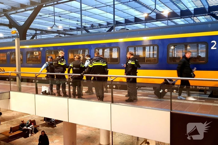 Centraal station deels ontruimd door politie-inzet