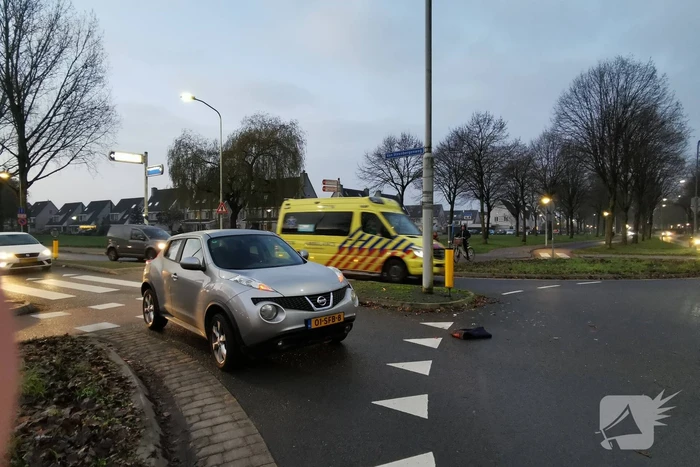 Fietser belandt in ziekenhuis