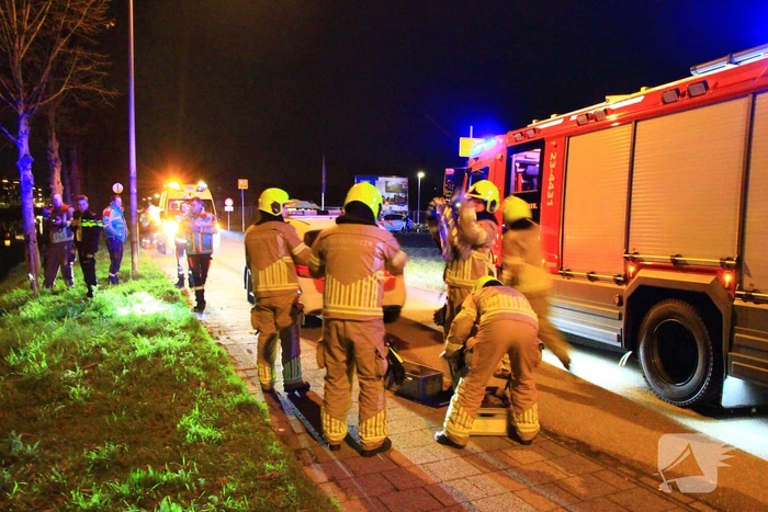 Grote inzet hulpdiensten om lampje in water