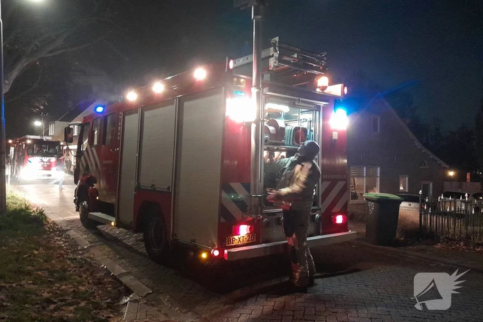 Brandweer ingezet bij dakbrand
