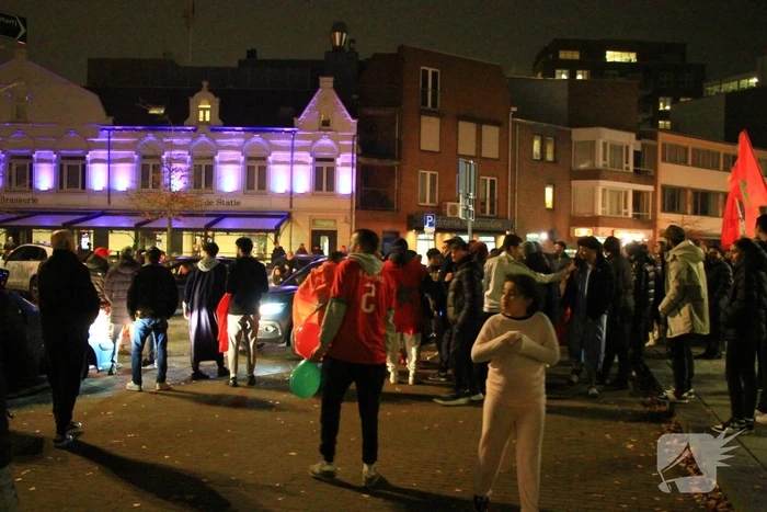 Veel feestvierders op straat na winst Marokko