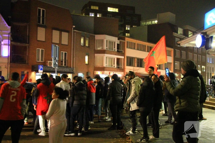 Veel feestvierders op straat na winst Marokko