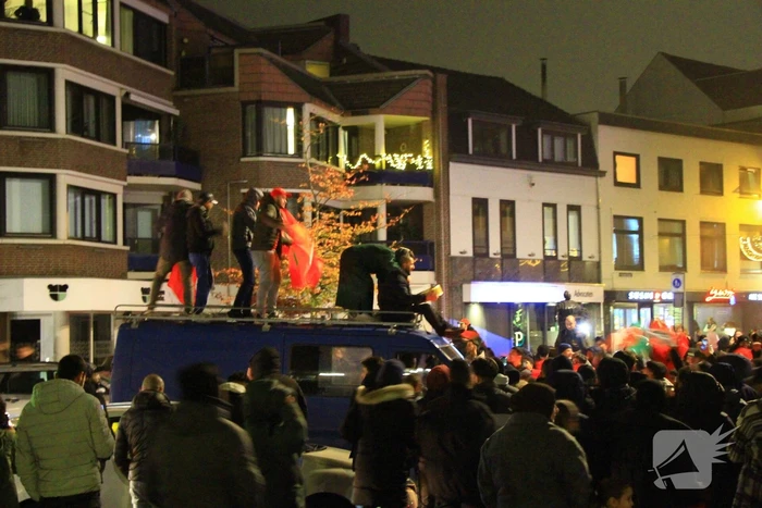 Veel feestvierders op straat na winst Marokko
