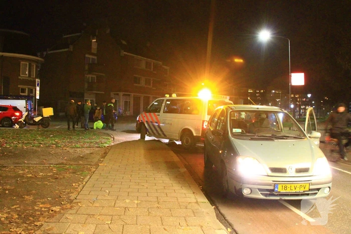 Maaltijdbezorger gewond na val met scooter