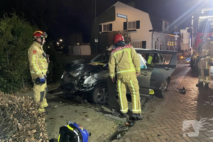 Gewonde bij ongeval tussen vrachtwagen en auto