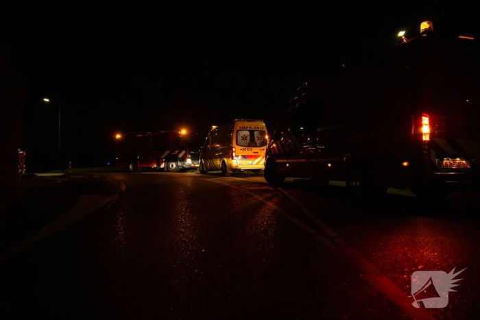 Overleden persoon uit rivier gehaald