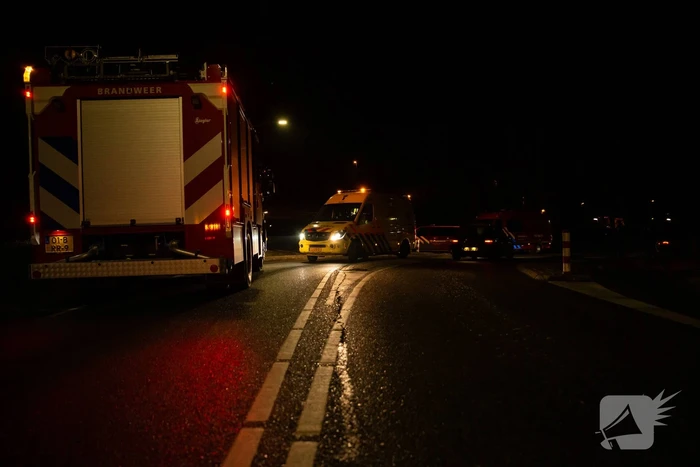 Overleden persoon uit rivier gehaald
