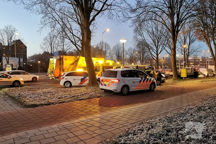 Kop-staartbotsing meerdere voertuigen