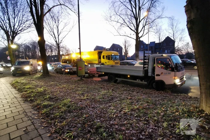 Kop-staartbotsing meerdere voertuigen