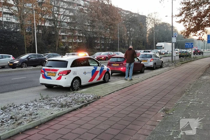 Fietsster gewond bij botsing met auto