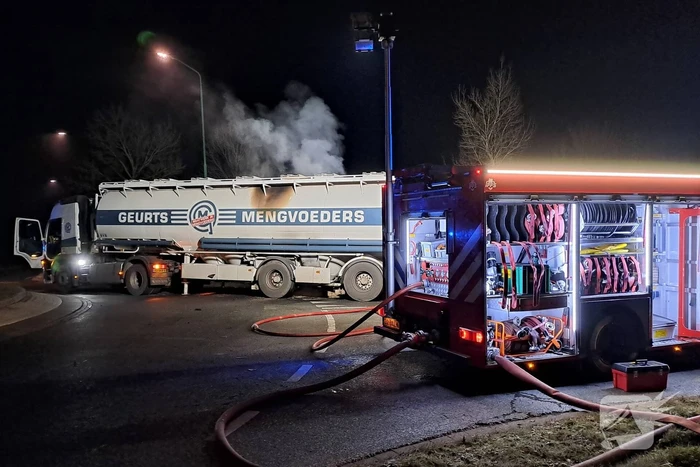 Flinke rookontwikkeling bij brand in tankwagen