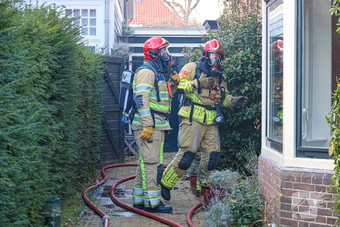 Brand in kruimruimte van woning