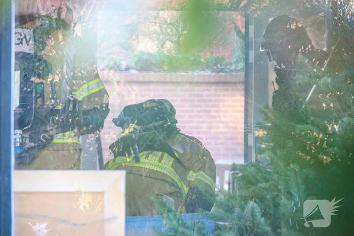 Brand in kruimruimte van woning