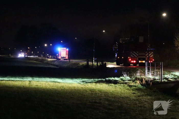 Automobilist belandt in sloot door gladheid