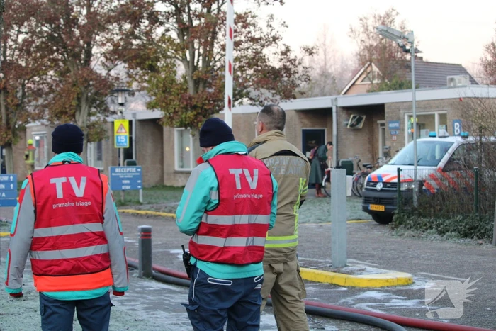 Grote uitslaande brand bij AZC