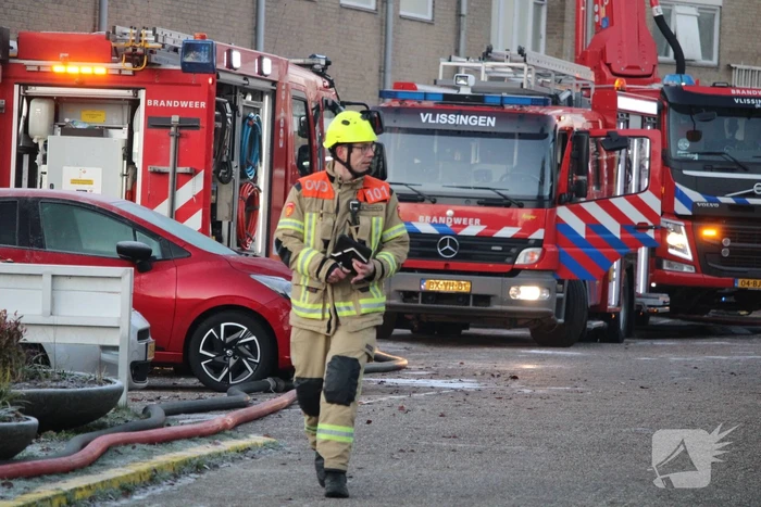 Grote uitslaande brand bij AZC