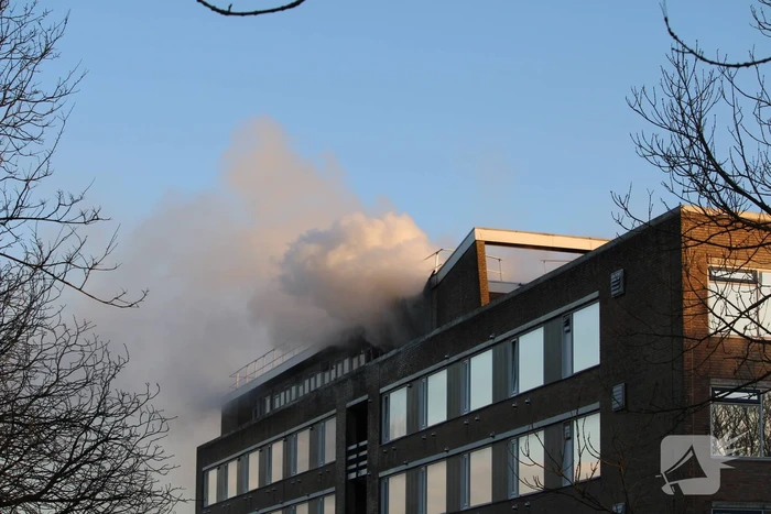 Grote uitslaande brand bij AZC