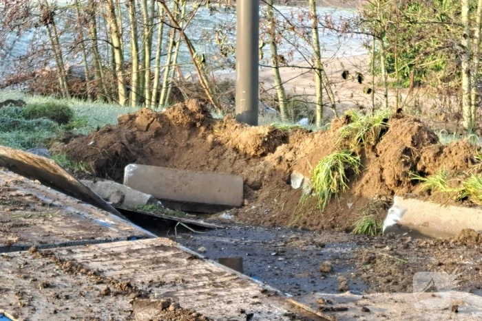 Schade nadat tractor lading verliest