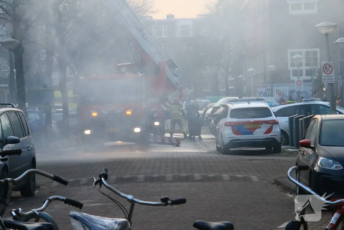 Moeilijk bereikbare brand in dak
