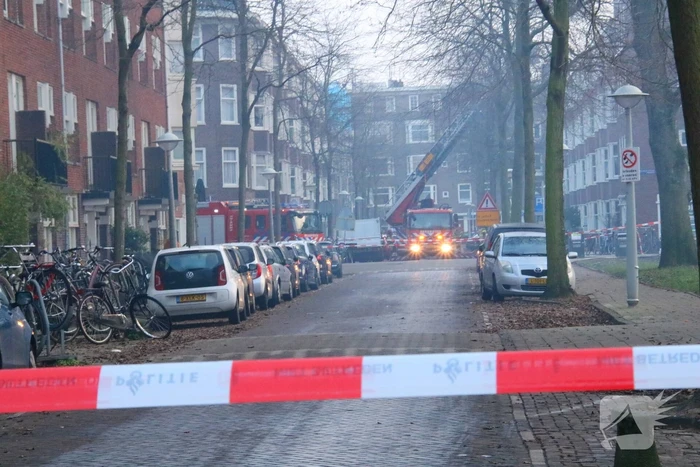 Moeilijk bereikbare brand in dak