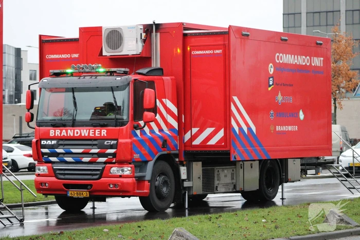 Zeer grote brand in bedrijfspand