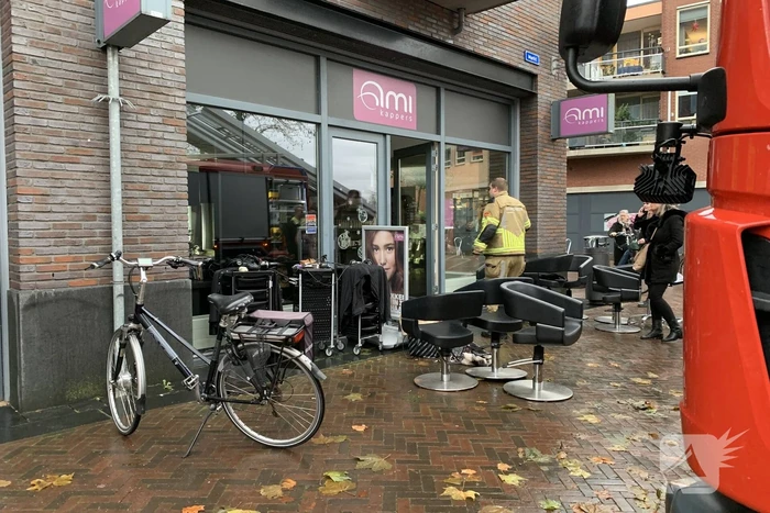 AMI kappers ontruimd vanwege wateroverlast
