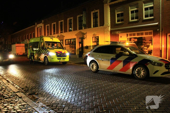 Grote inzet nadat mannen onwel raken in toiletruimte