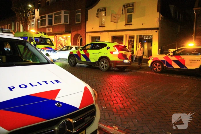 Grote inzet nadat mannen onwel raken in toiletruimte