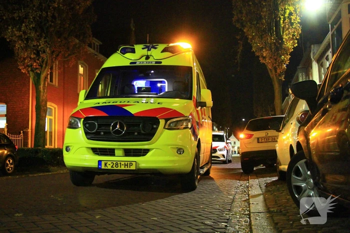 Grote inzet nadat mannen onwel raken in toiletruimte