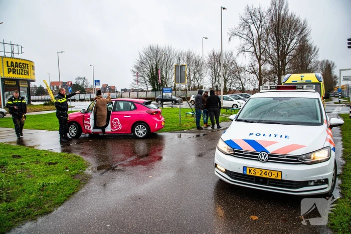 Botsing tussen auto en scooter