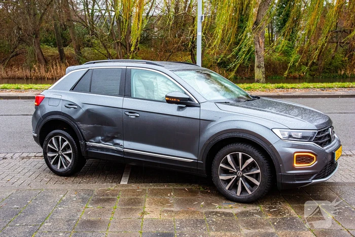 Personenauto's in botsing