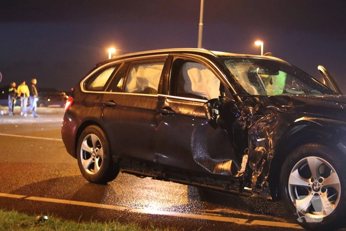 Motorrijder zwaargewond bij botsing met auto