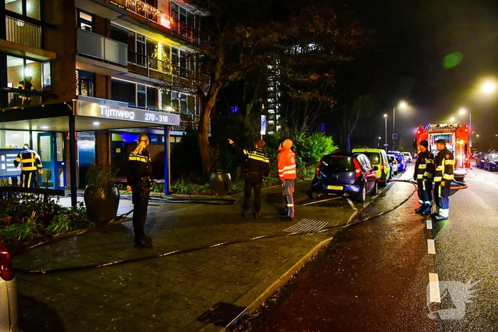 Vuurwerk veroorzaakt brand in hal