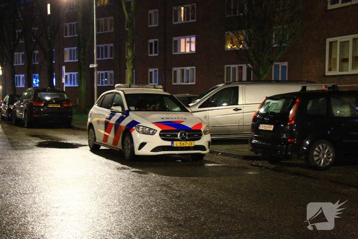 Brandweer haalt overleden persoon uit woning