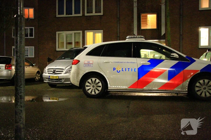 Brandweer haalt overleden persoon uit woning