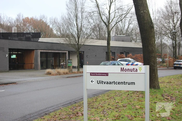 Veel politie op de been tijdens uitvaart rapper Boechi