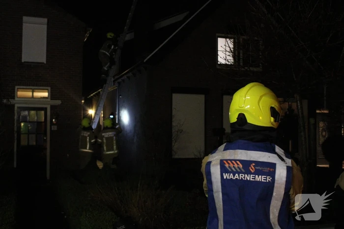 Schoorsteenbrand snel onder controle