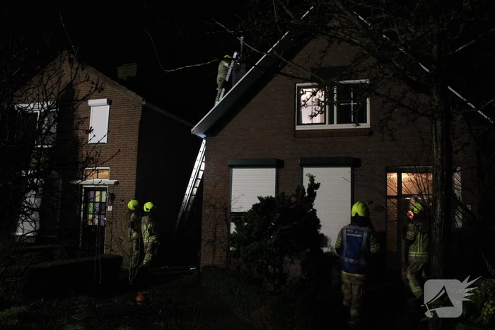 Schoorsteenbrand snel onder controle
