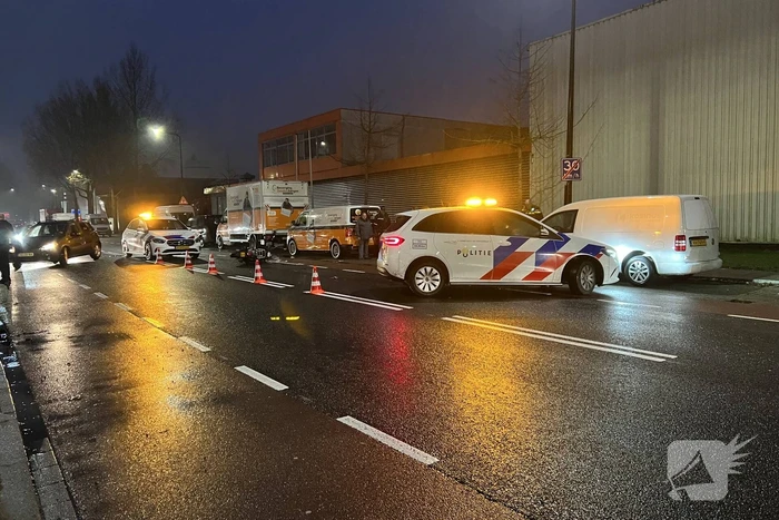 Voetganger en brommerrijder gewond bij botsing
